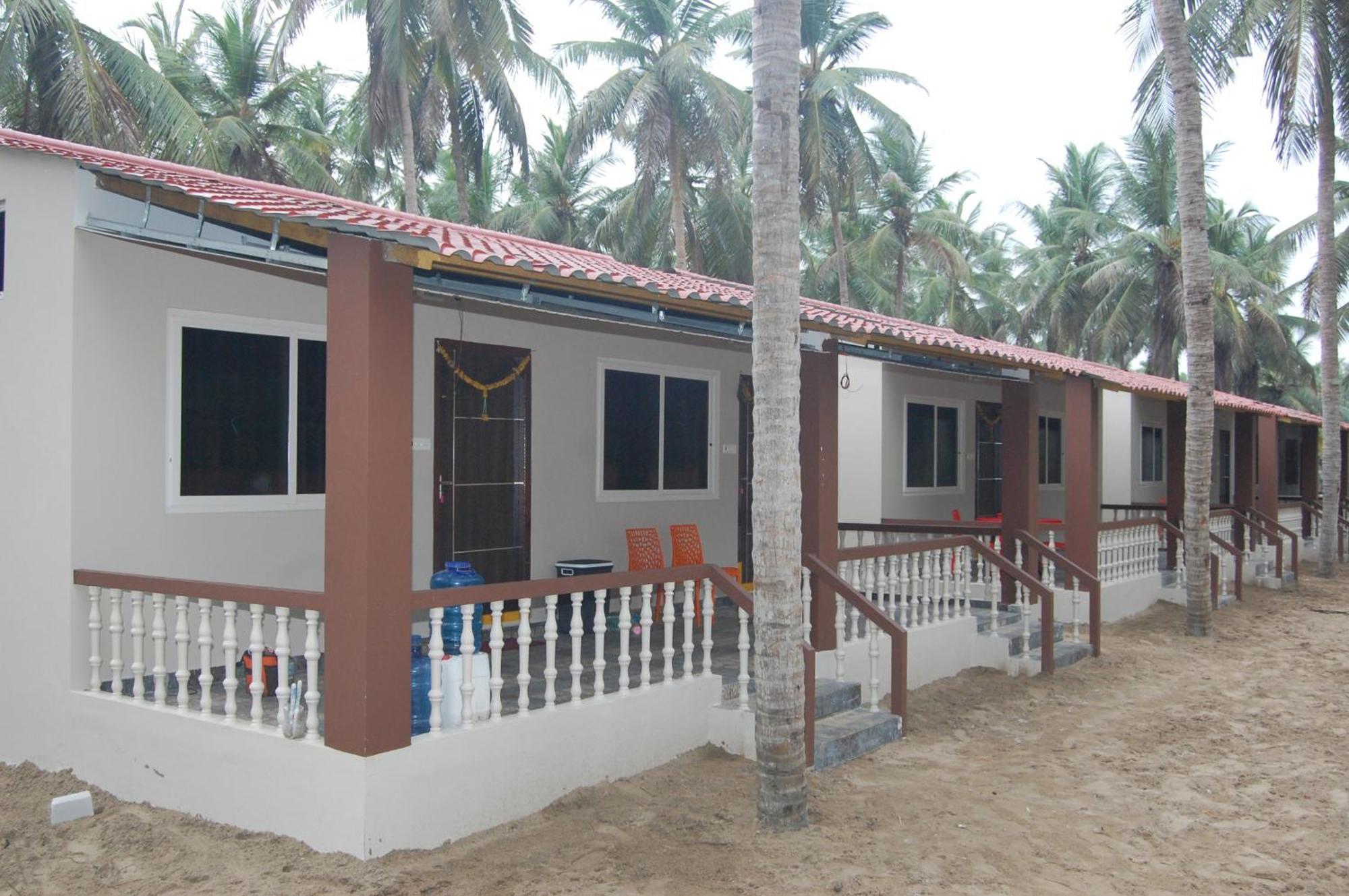 Coastline Beach Resort Perupalem Extérieur photo