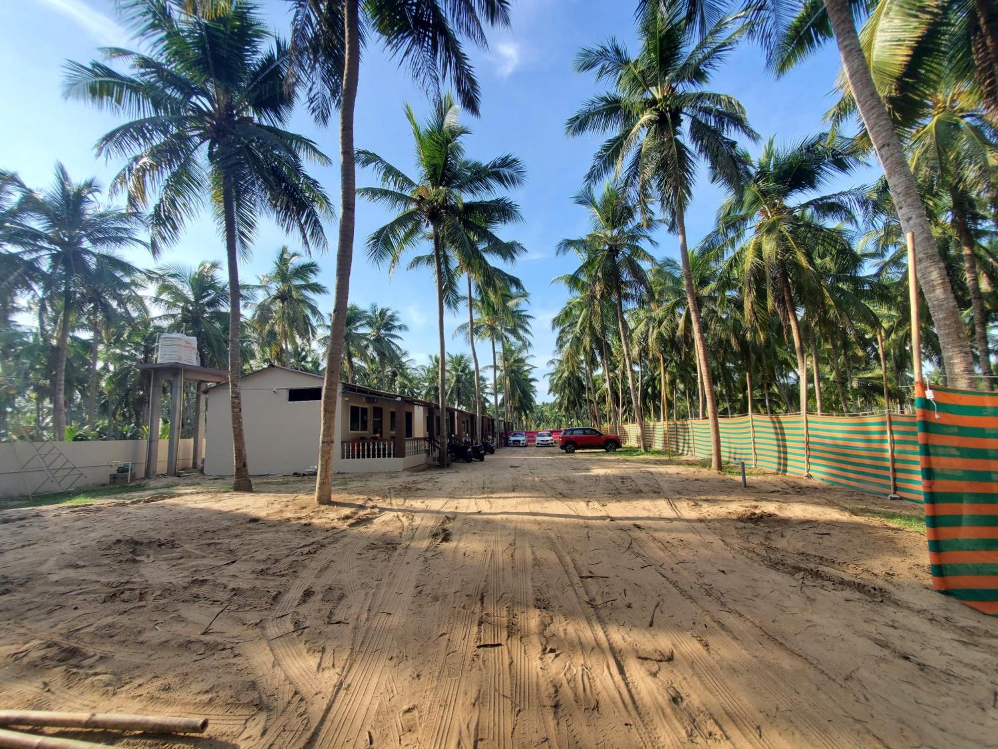Coastline Beach Resort Perupalem Extérieur photo