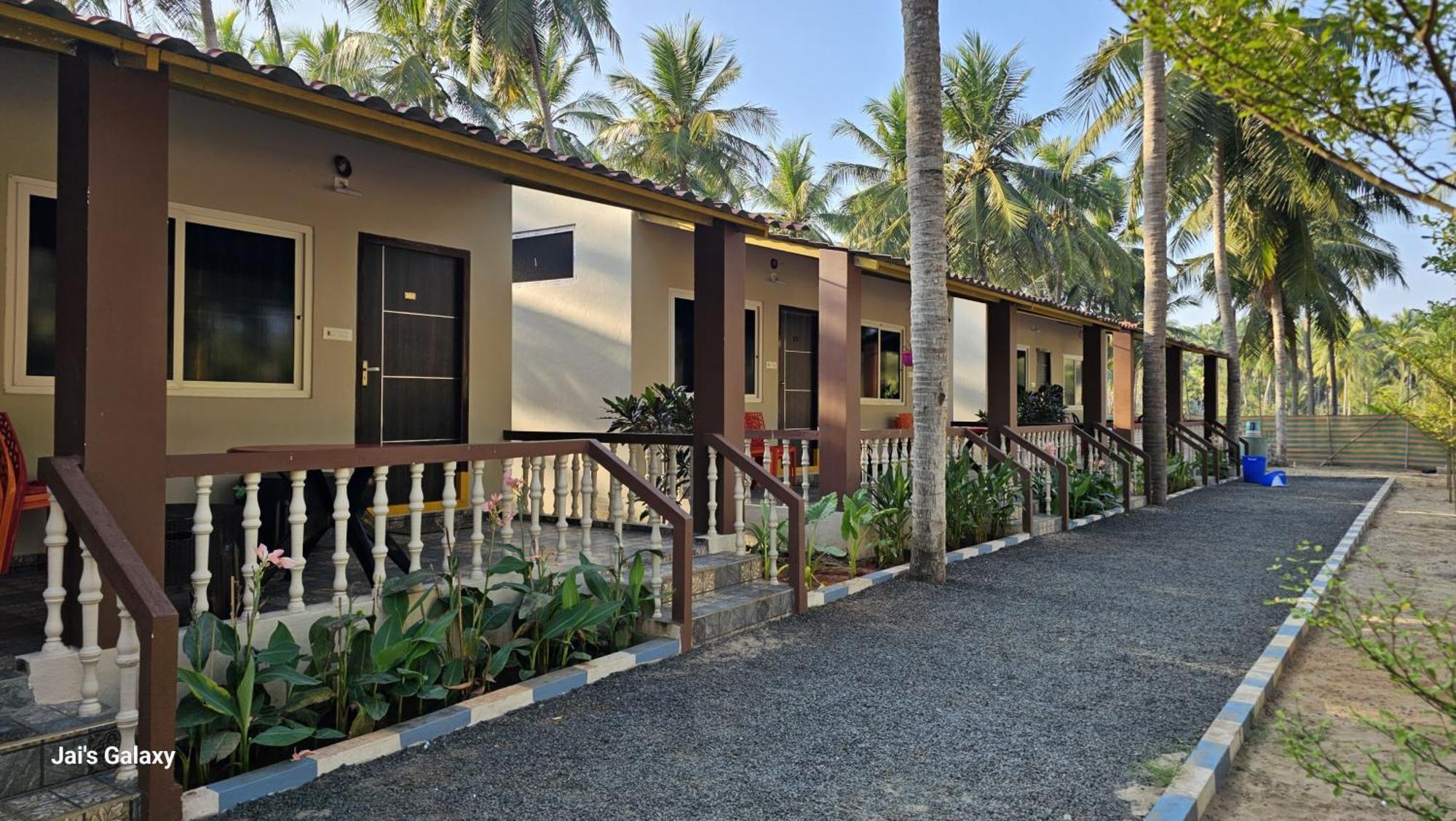 Coastline Beach Resort Perupalem Extérieur photo