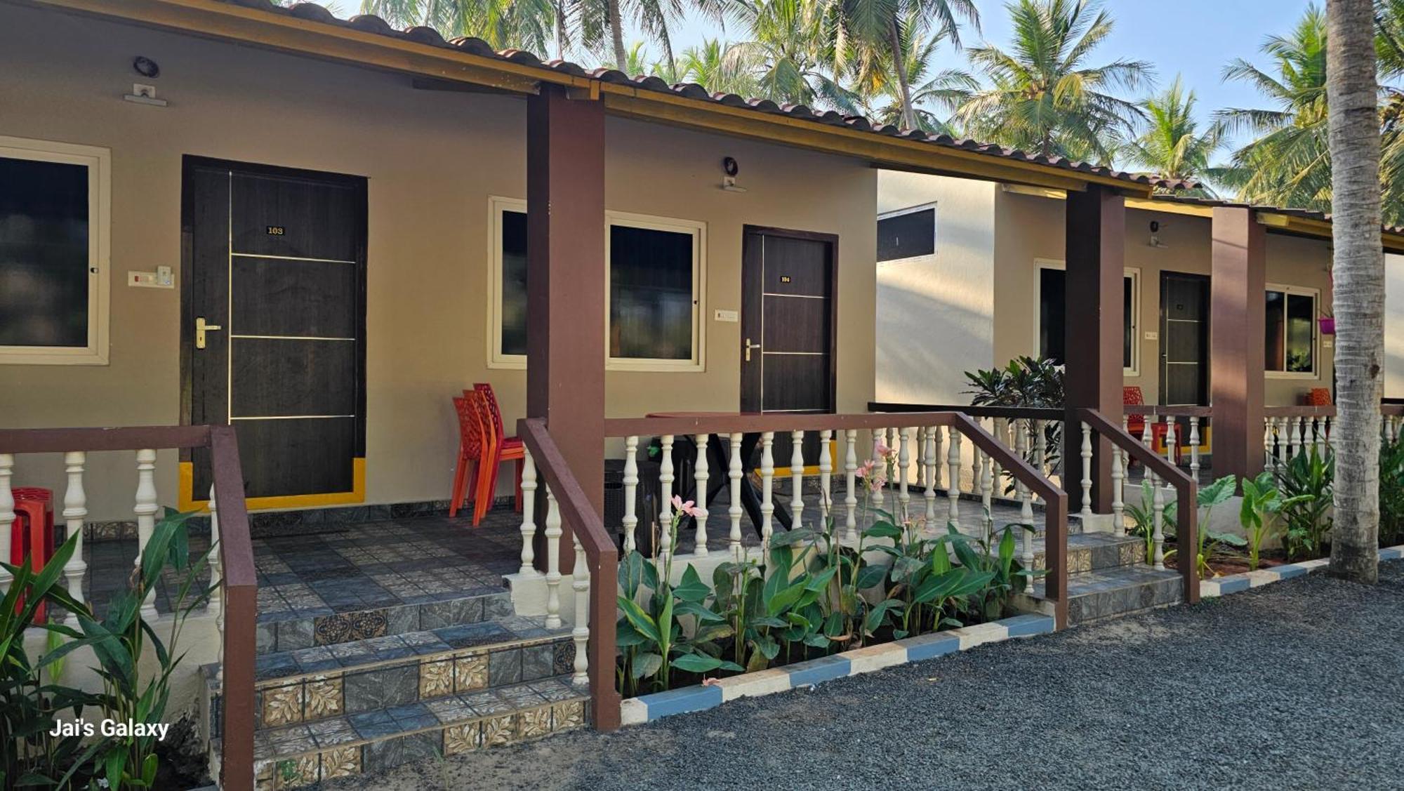 Coastline Beach Resort Perupalem Extérieur photo